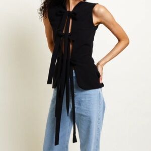 New Atelier Tulpe Bowtie Vest/Top in XS, Black